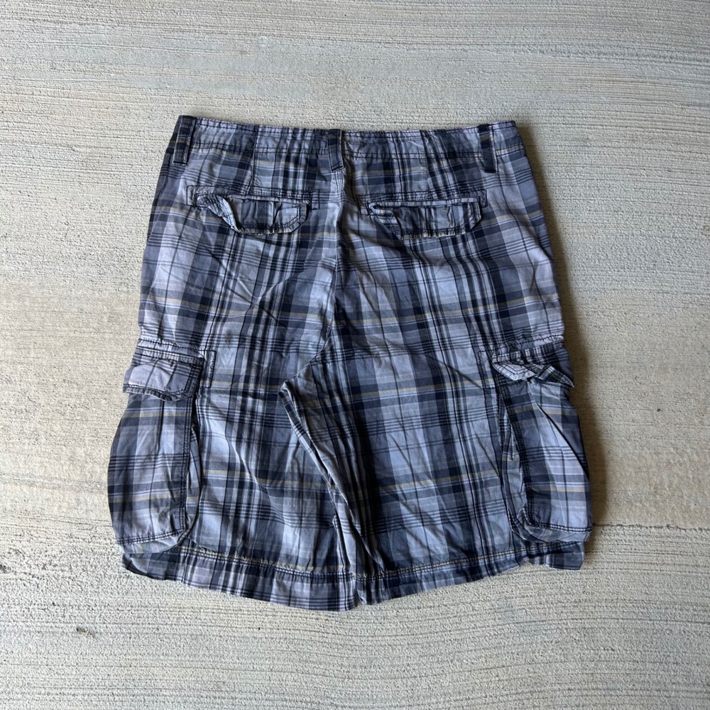 Vintage 2000s Y2K Baggy Plaid cargo shorts